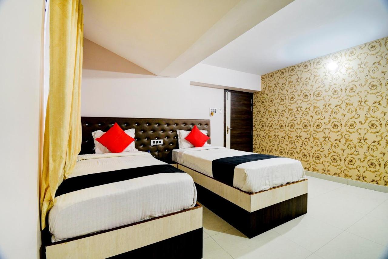 Collection O 73981 Imperial Inn Guwahati Exterior foto